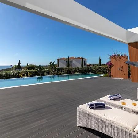 Casa Luna Mar * Estombar